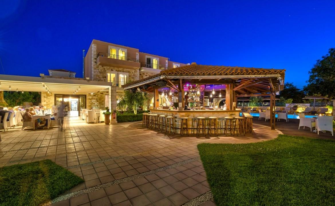 Mistral Hotel - Singles Only Maleme Екстериор снимка