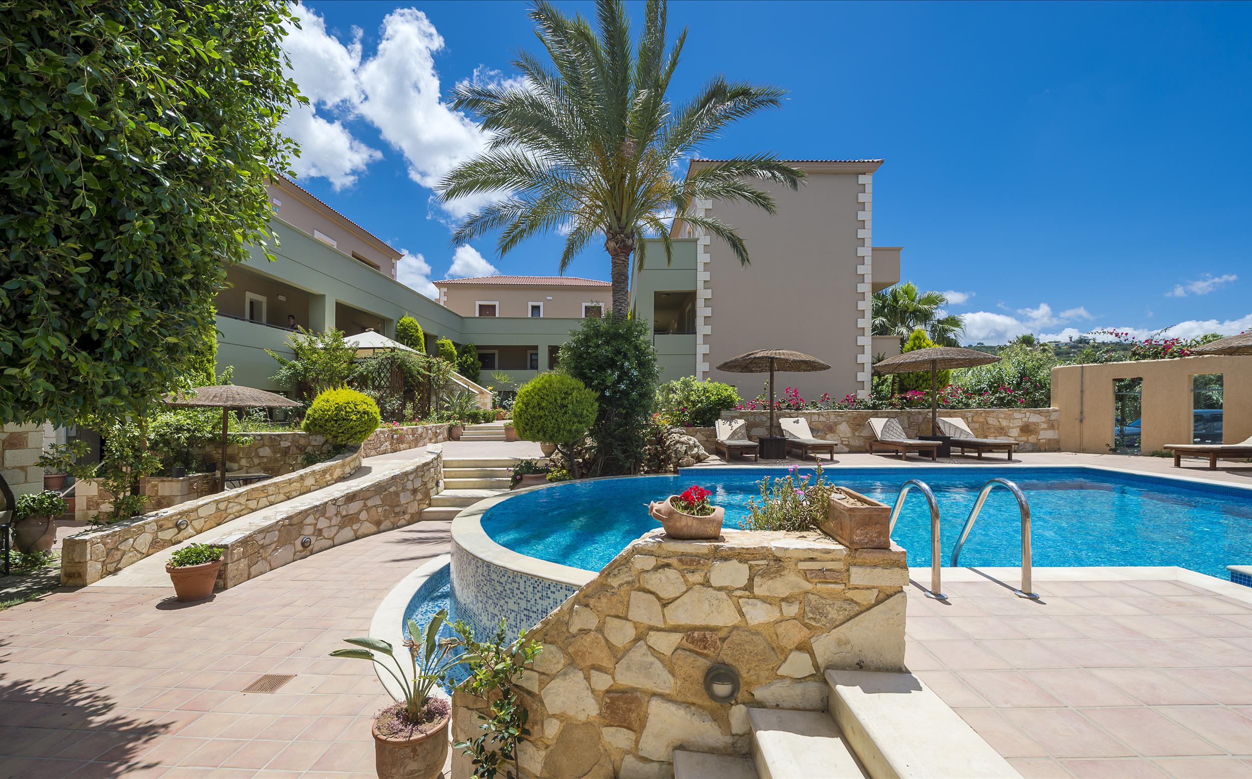 Mistral Hotel - Singles Only Maleme Екстериор снимка