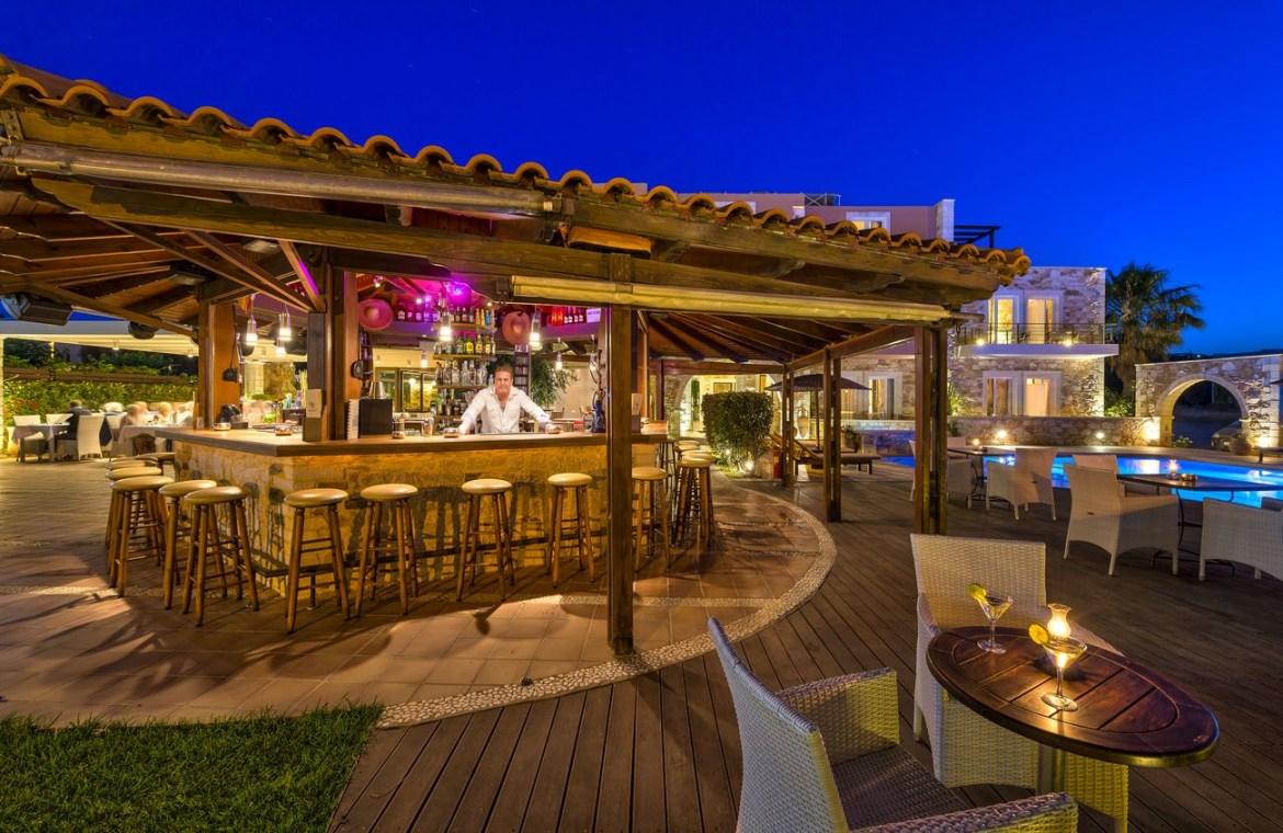 Mistral Hotel - Singles Only Maleme Екстериор снимка