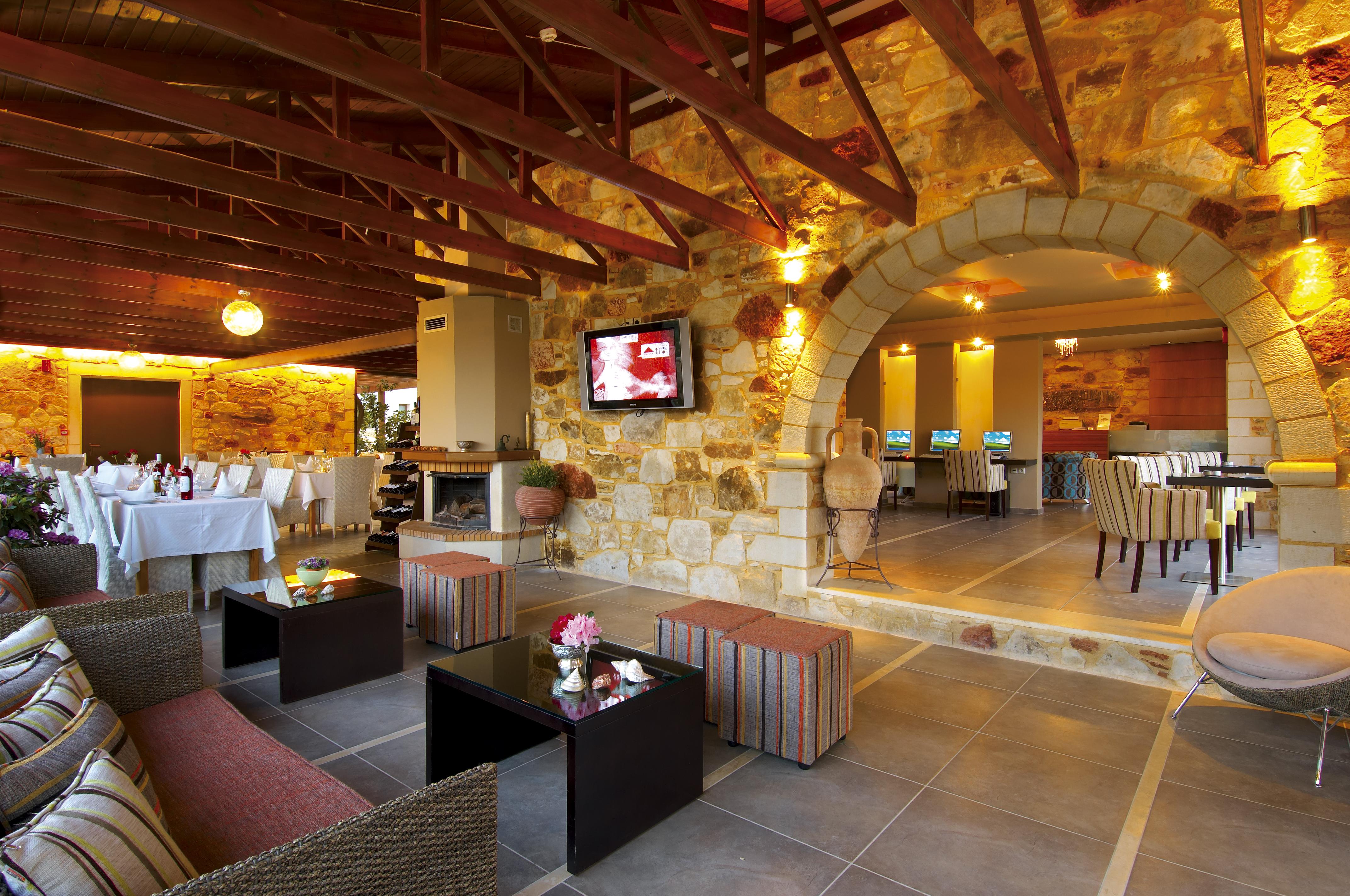 Mistral Hotel - Singles Only Maleme Екстериор снимка